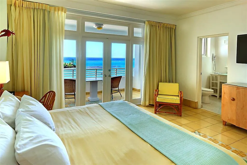 אתר נופש מלון אוצ'ו ריוס Couples Tower Isle (Adults Only)